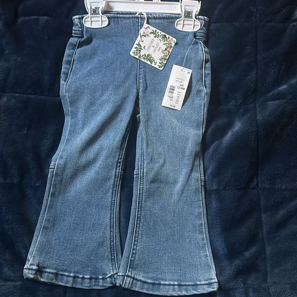 Chelsea & Violet
Baby Girls 12-24 Months Pull-On Flare Denim Jeans - Picture 2 of 8